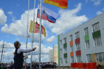 В школах Твери прошли торжественные мероприятия к Дню Победы и акция «Бессмертный полк»