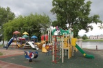 В Твери ремонтируют детские площадки